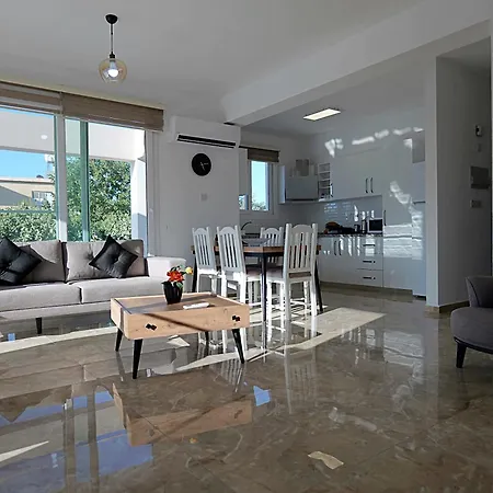 Derin 2 Apartment Kyrenia (Northern Cyprus)